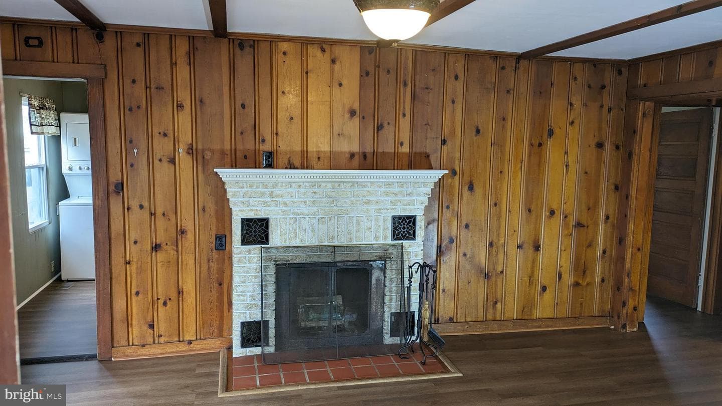 1531 Elm Road photo 6