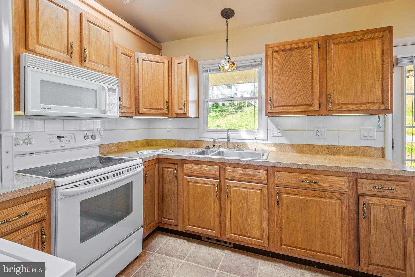3416 Meadow Lane photo 4