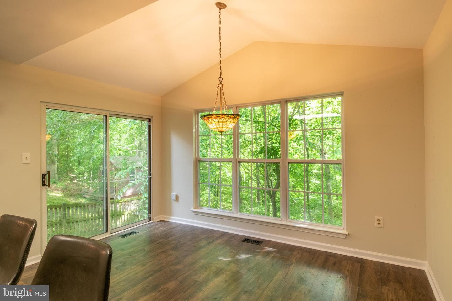 2424 Woodland Court photo 10