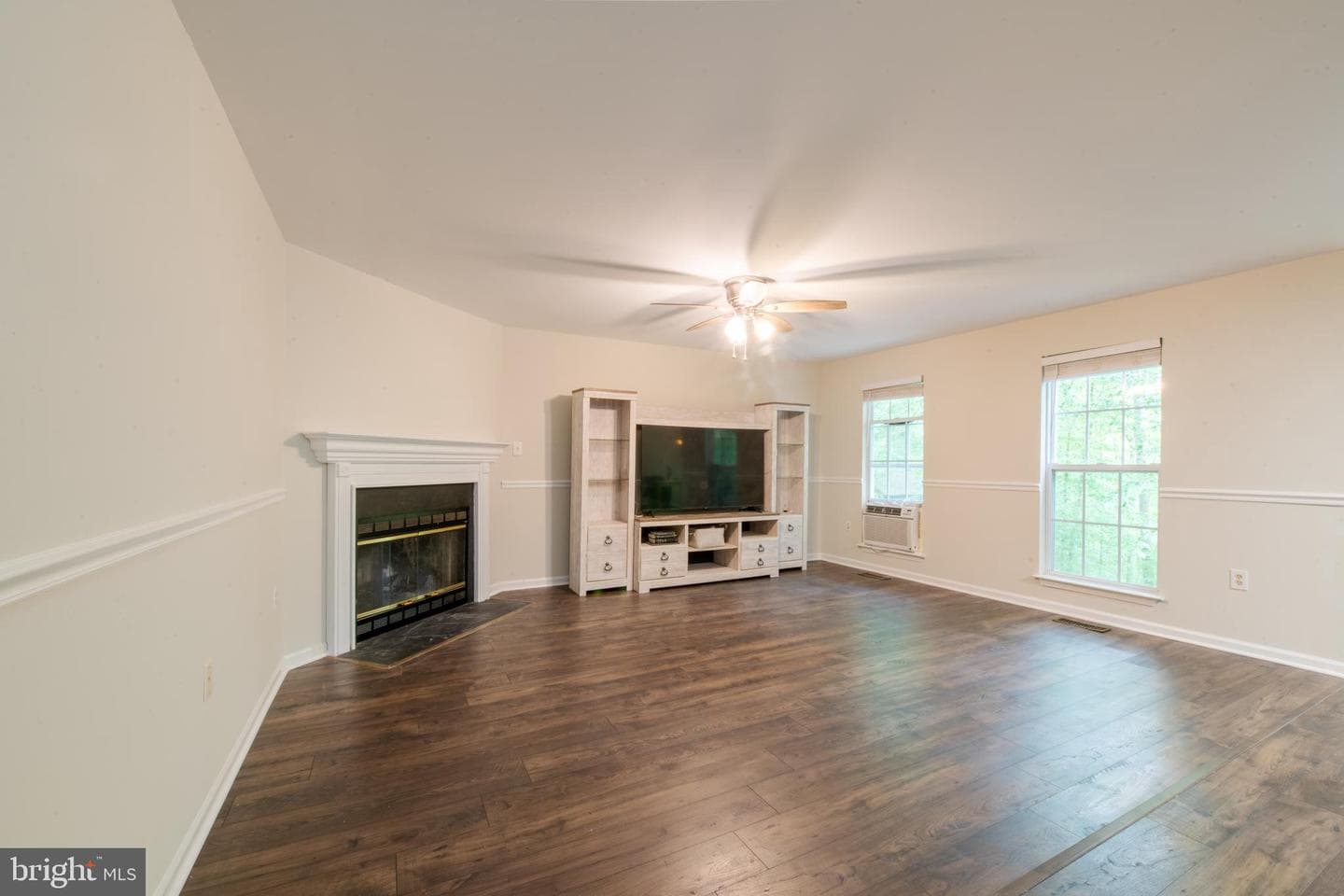 2424 Woodland Court photo 15