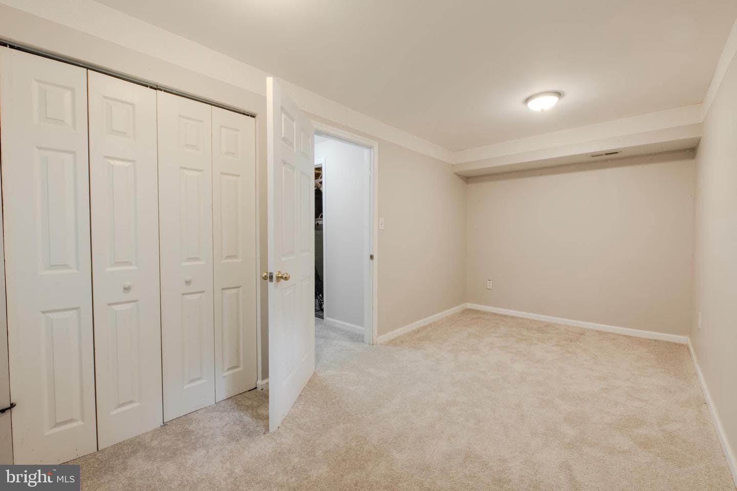 2424 Woodland Court photo 24