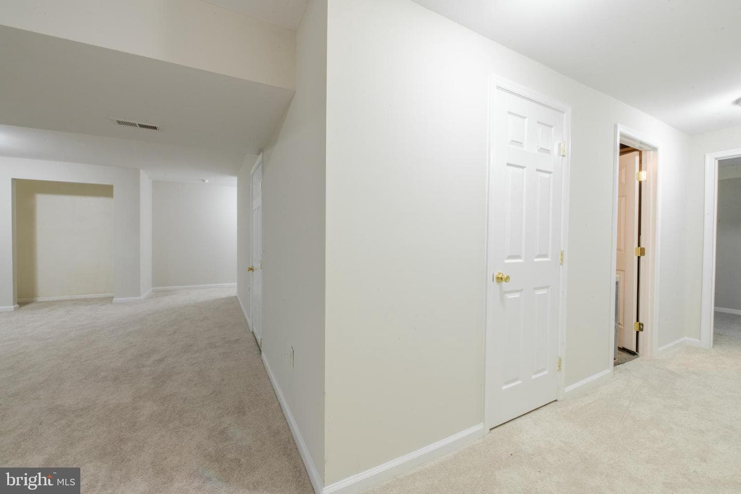 2424 Woodland Court photo 31
