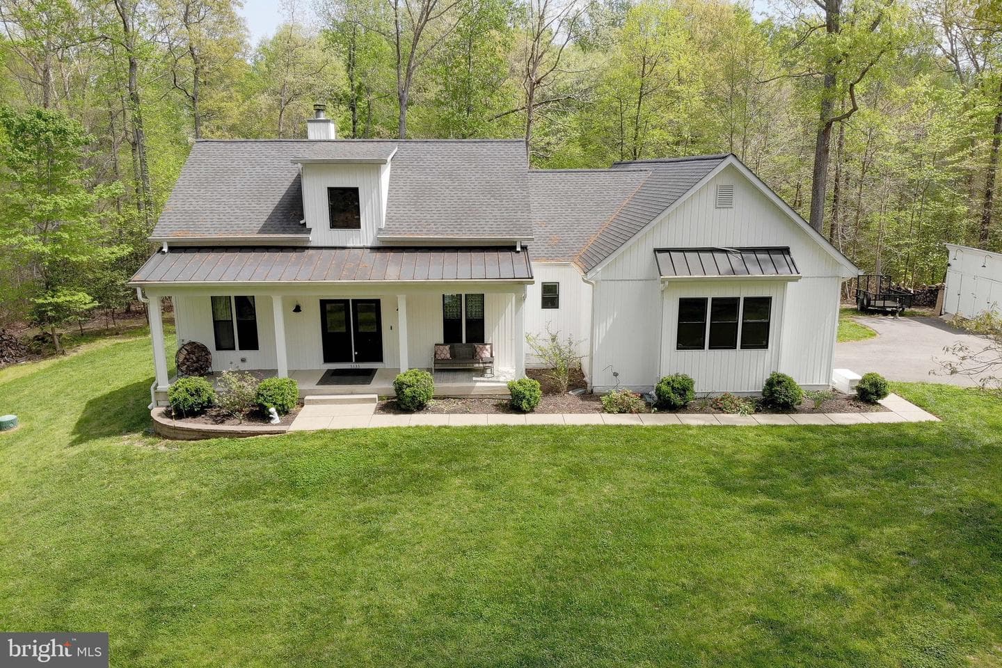 3135 Hunting Creek Road photo 4
