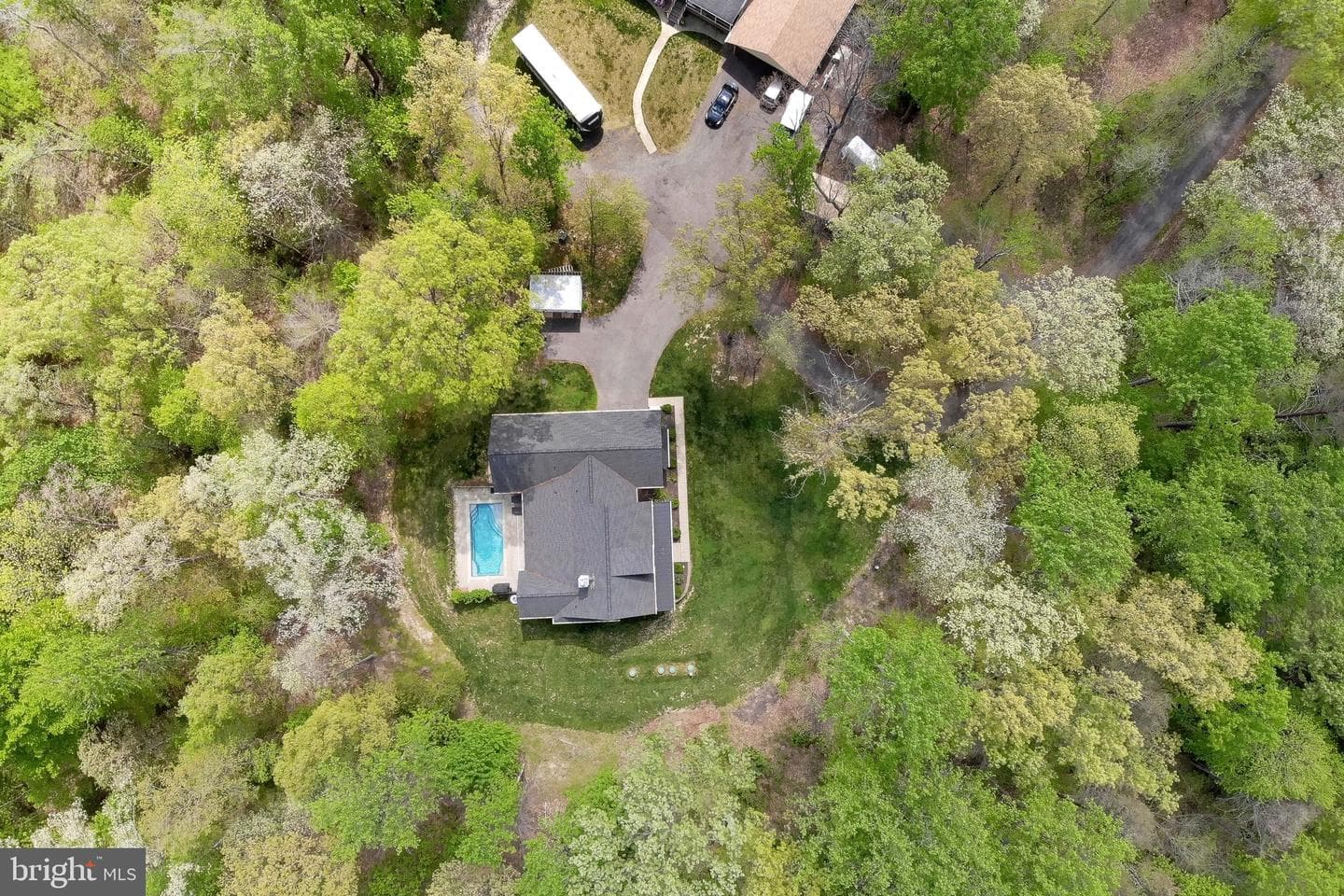 3135 Hunting Creek Road photo 9