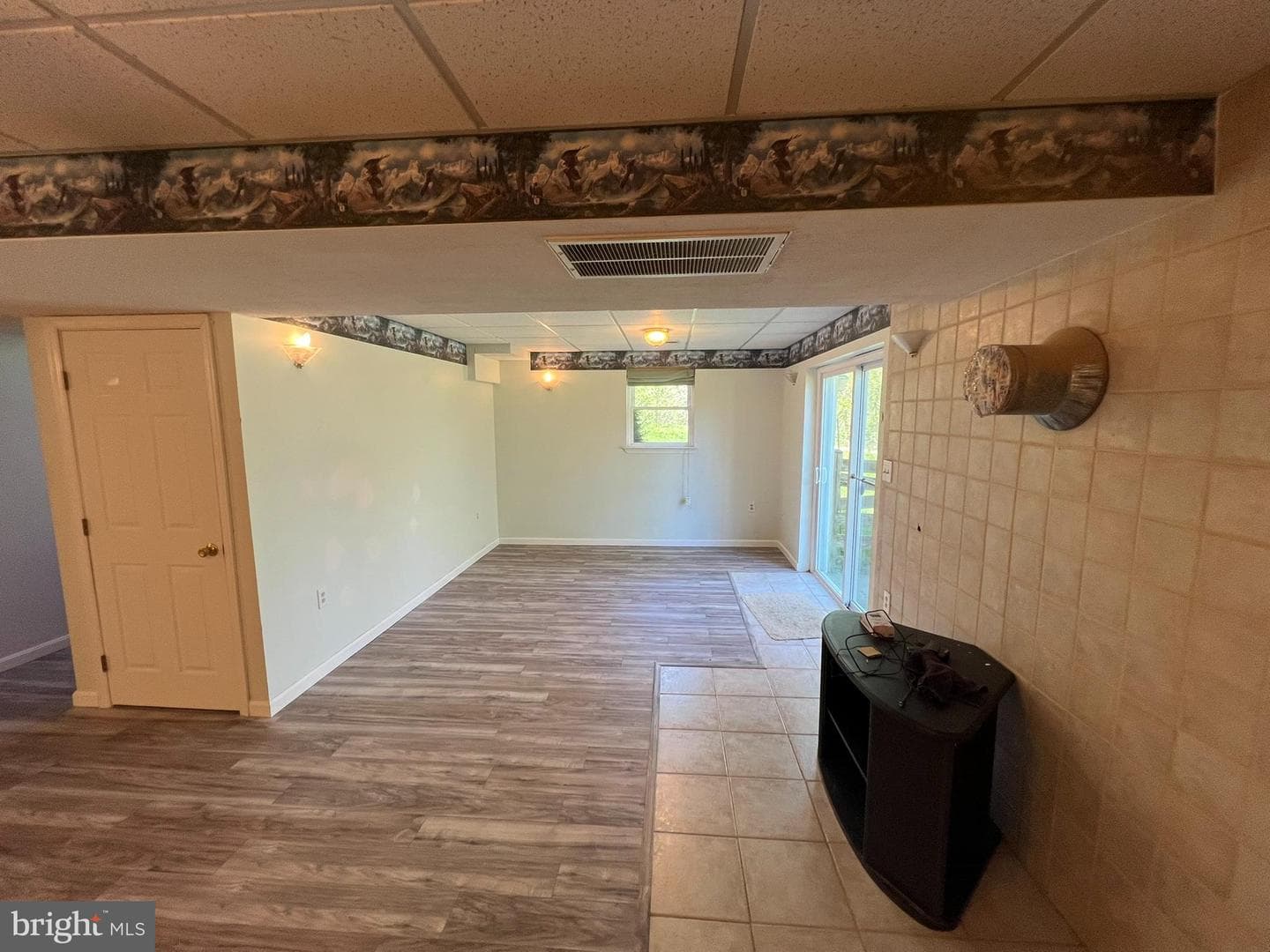 2811 Glasgow Way photo 17