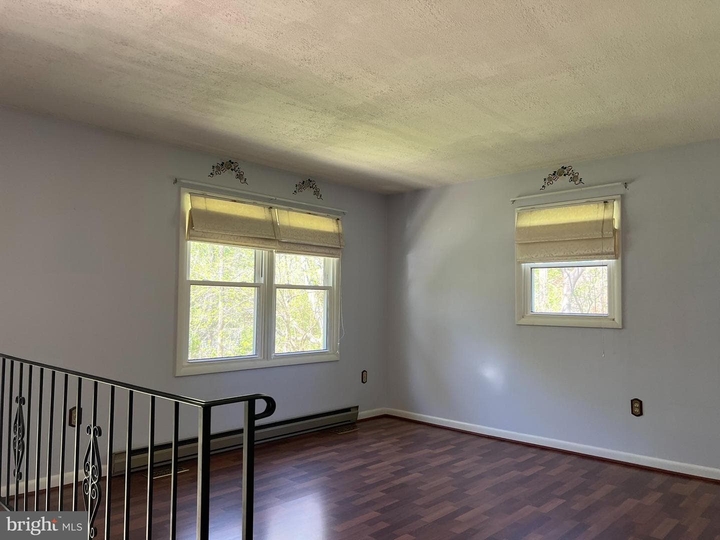 2811 Glasgow Way photo 5