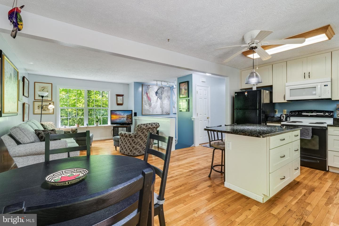 494 Cardinal Drive photo 11