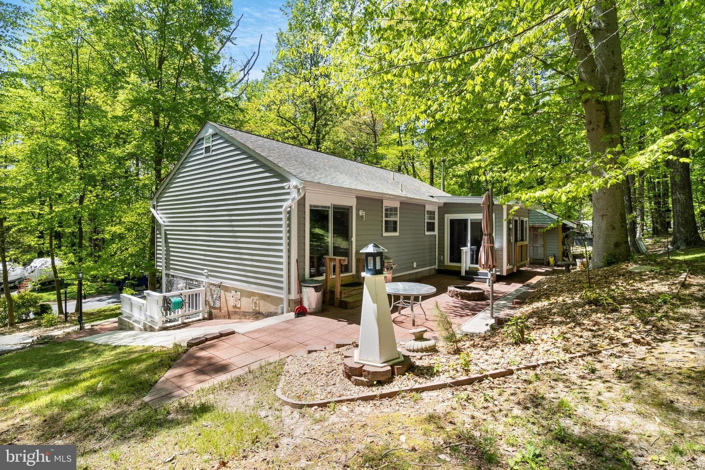494 Cardinal Drive photo 45