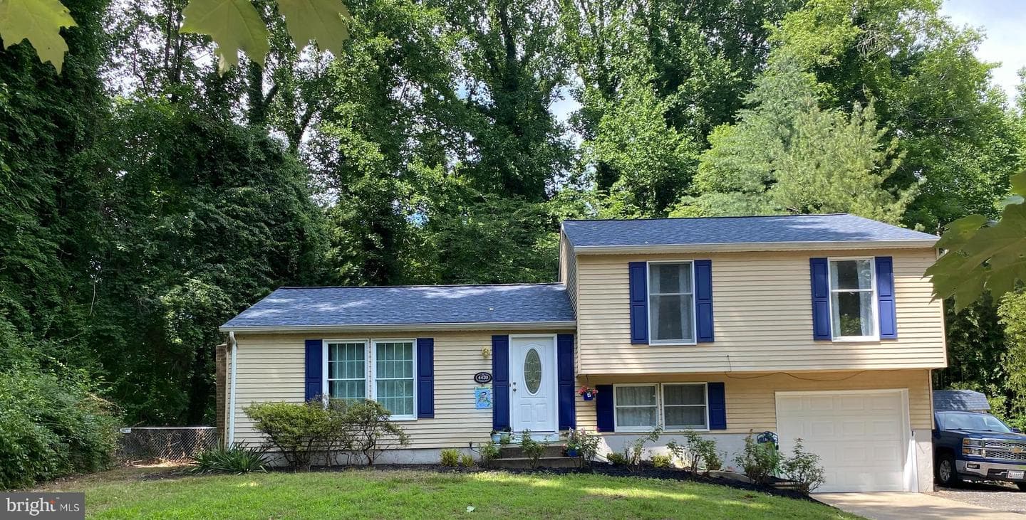 4420 S Shore Drive photo 1