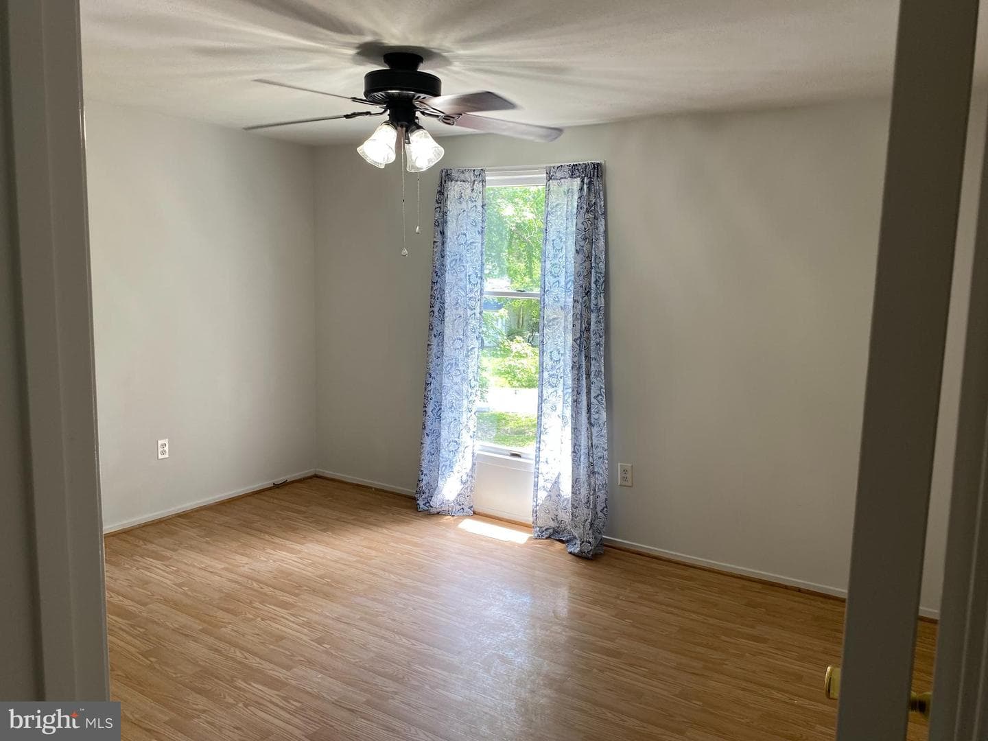 4420 S Shore Drive photo 13