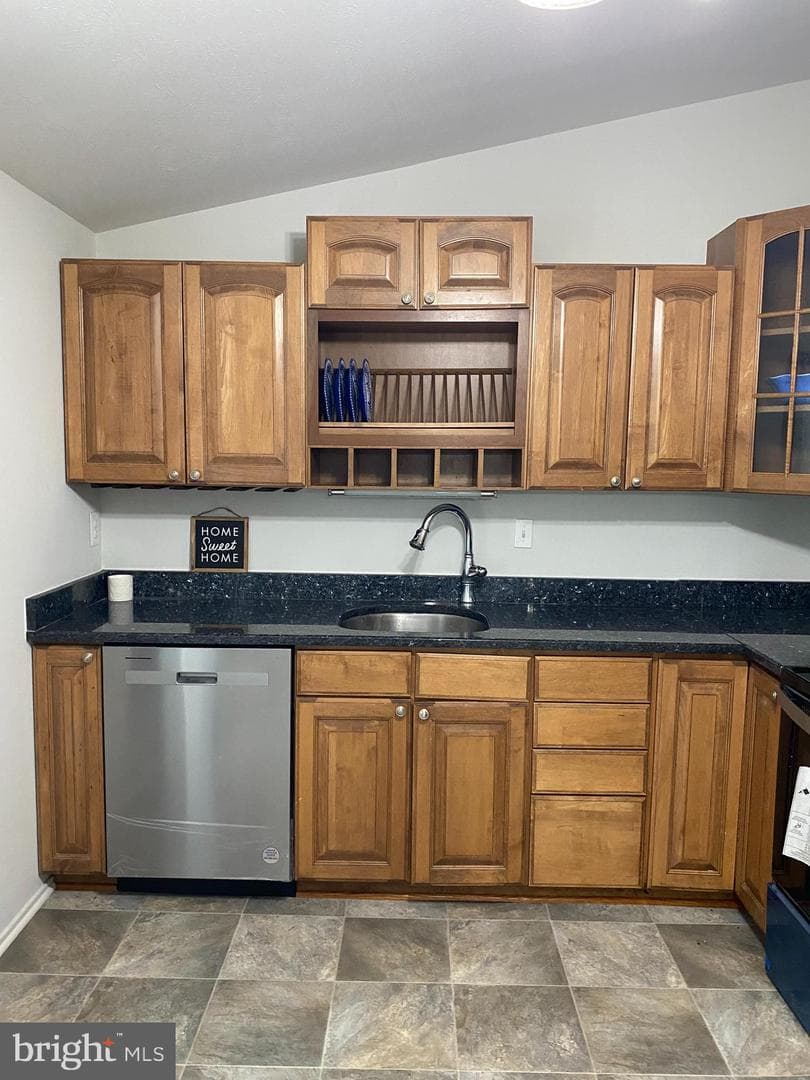 4420 S Shore Drive photo 8
