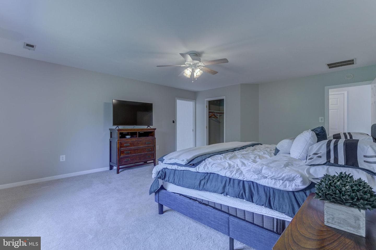 345 Jw Williams Road photo 20