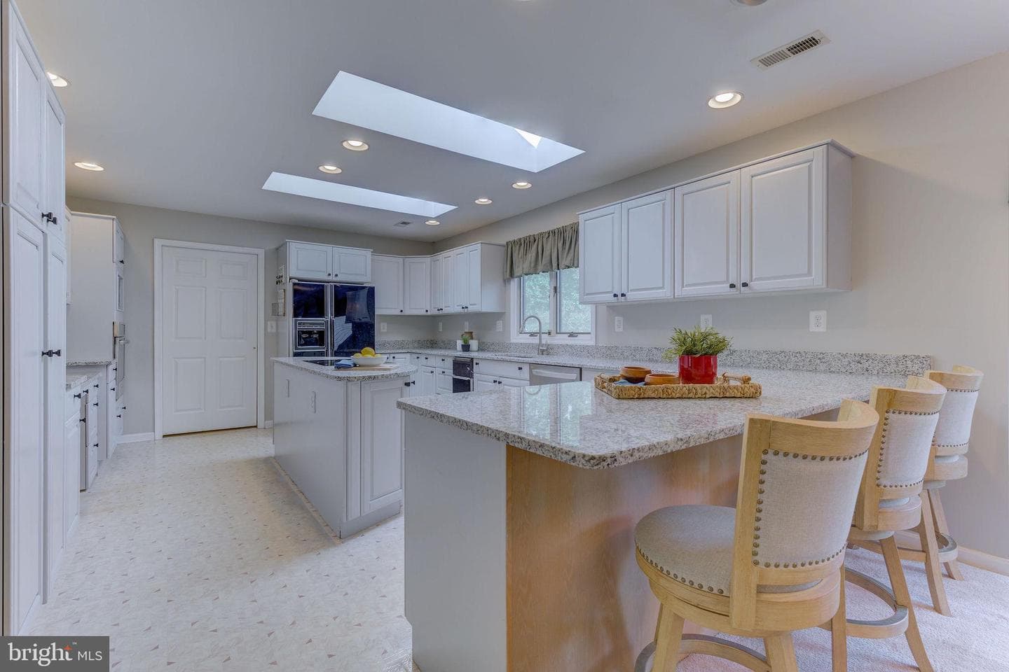 345 Jw Williams Road photo 7