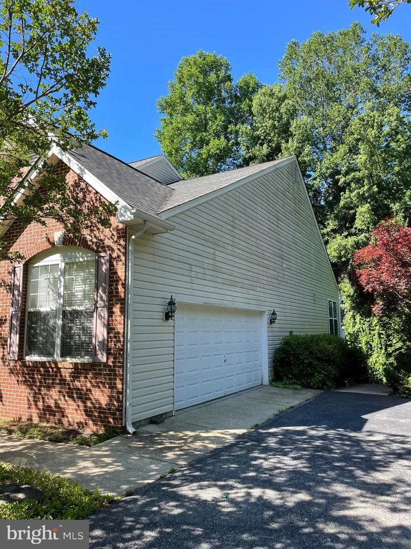 410 Marigolds Way photo 2