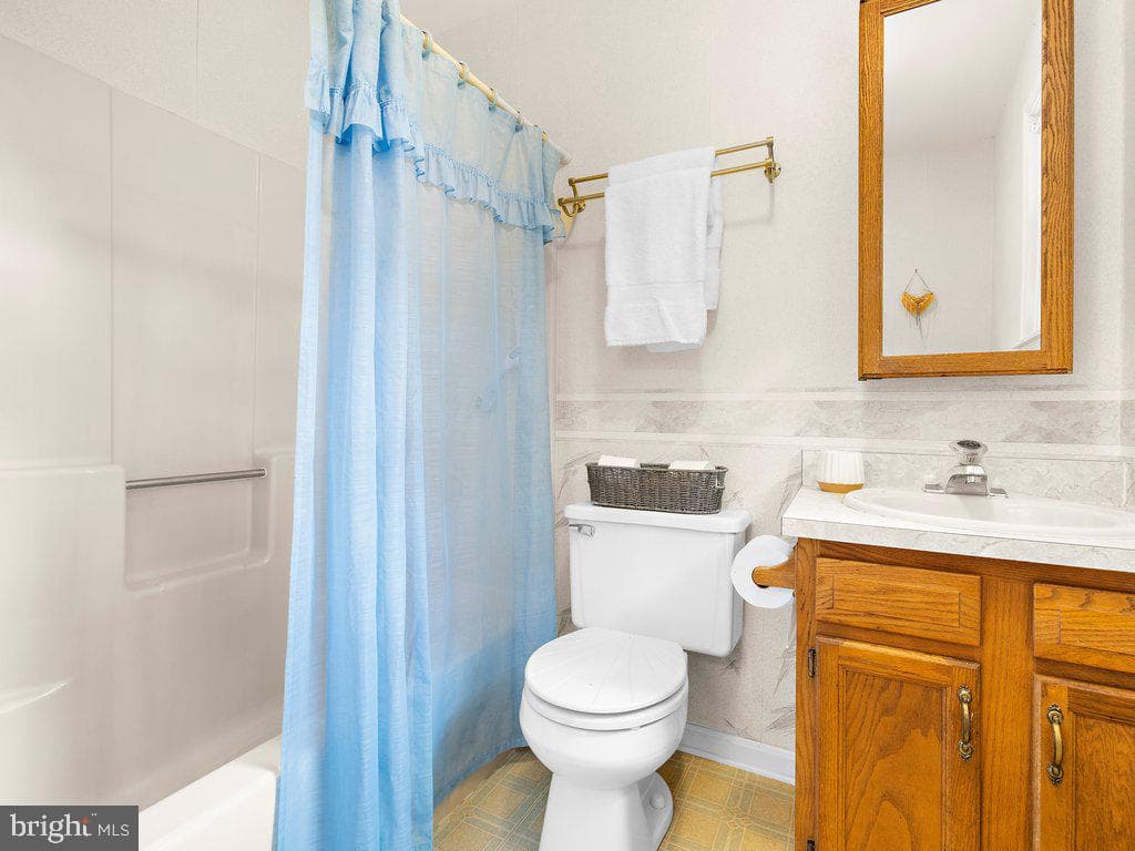 8210 Sycamore Circle photo 25