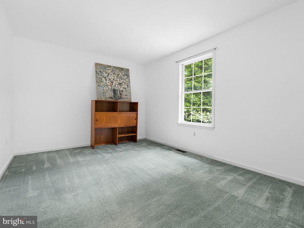 8210 Sycamore Circle photo 30