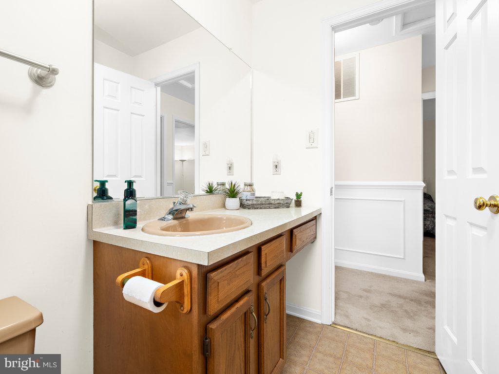 8210 Sycamore Circle photo 32