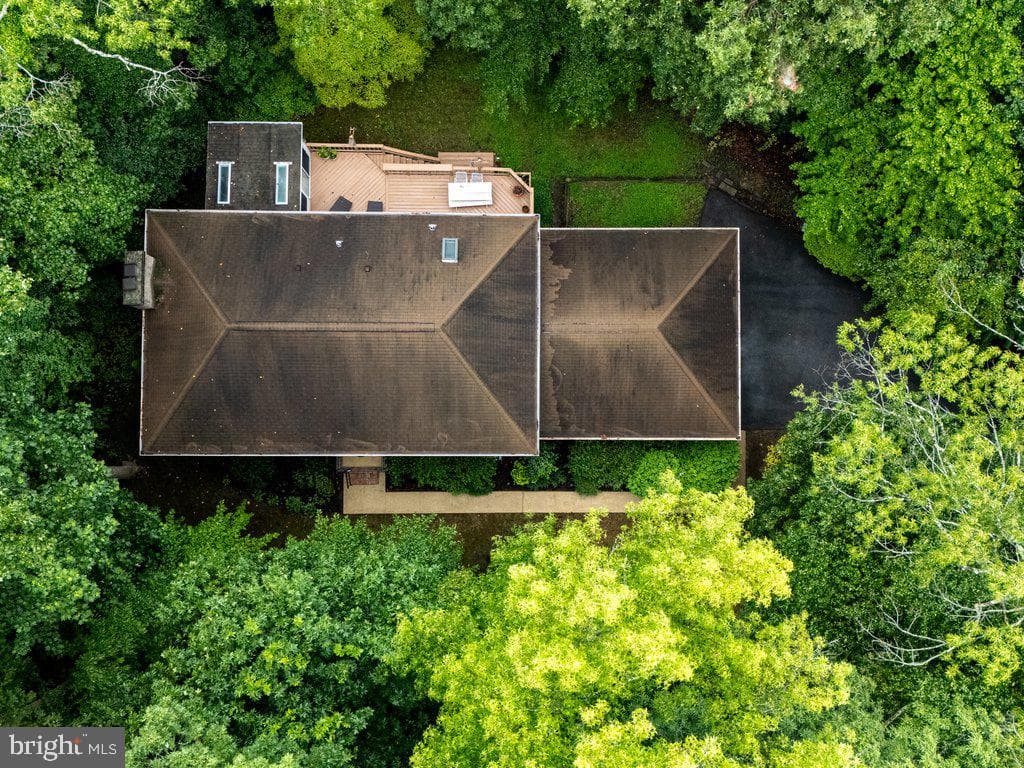 8210 Sycamore Circle photo 41