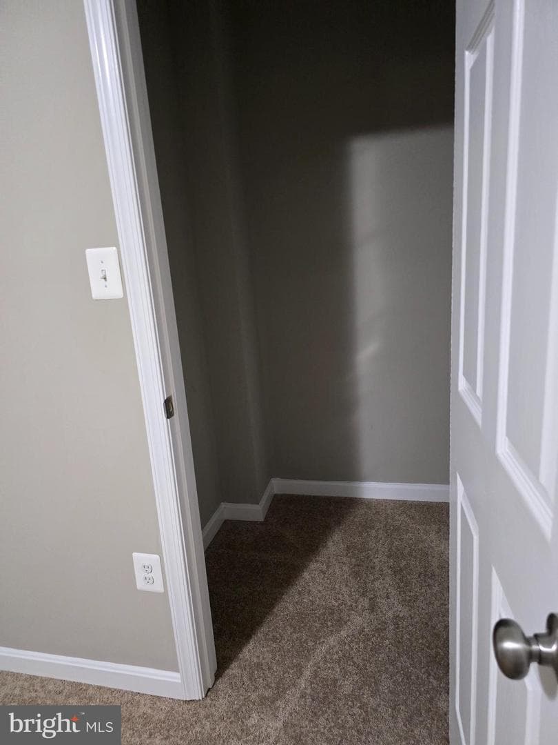 320 Thunderbird Drive photo 16