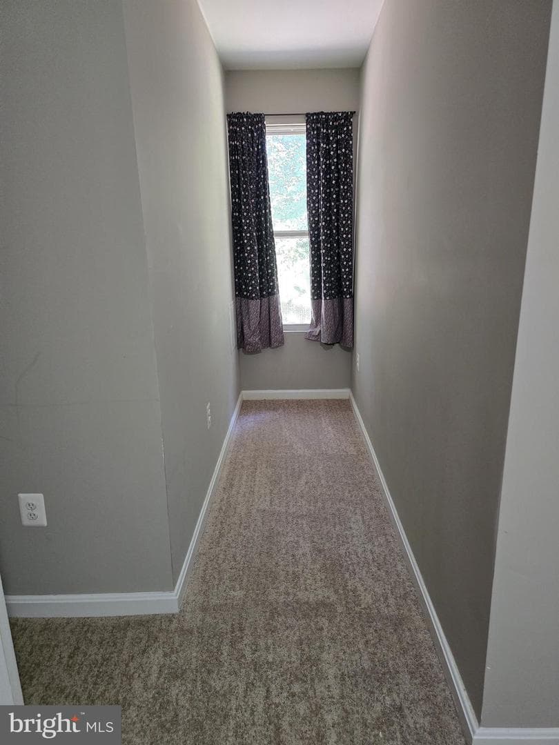 320 Thunderbird Drive photo 17