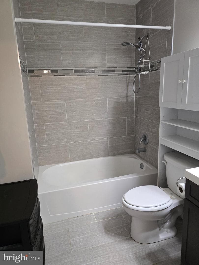 320 Thunderbird Drive photo 20