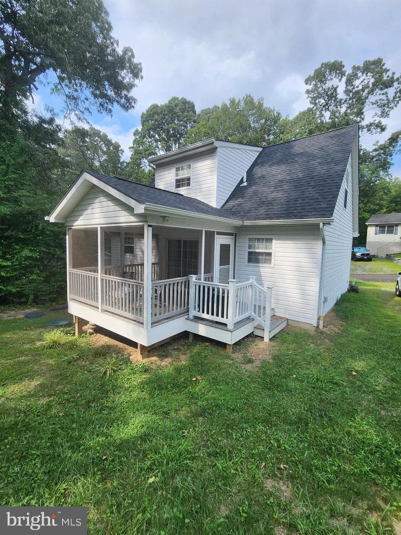 6017 Maple Road photo 2