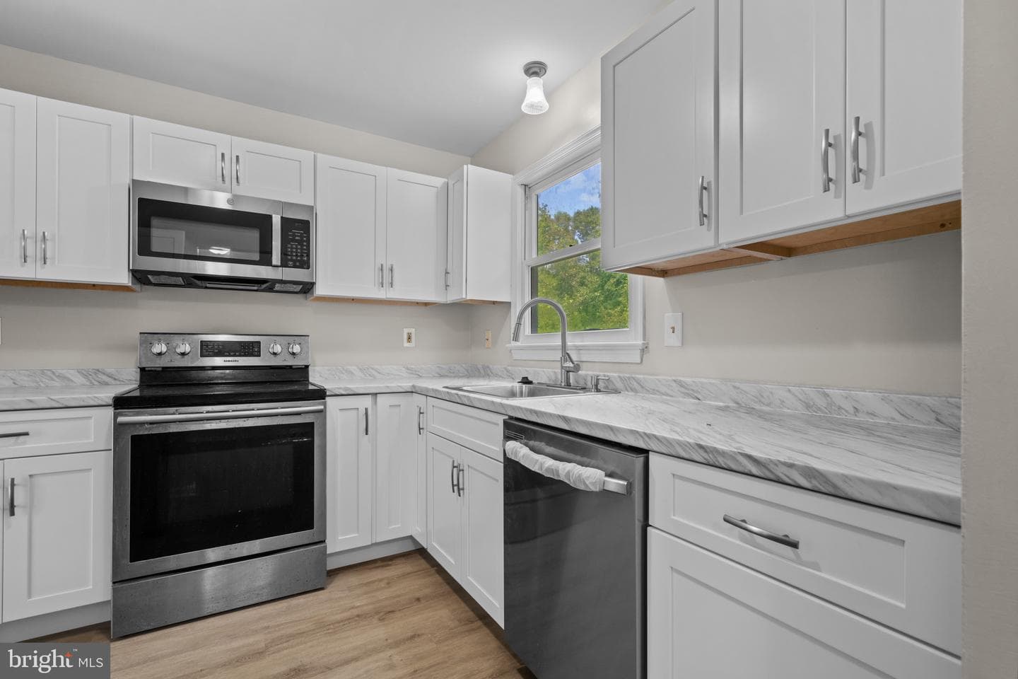 13014 Barreda Boulevard photo 23