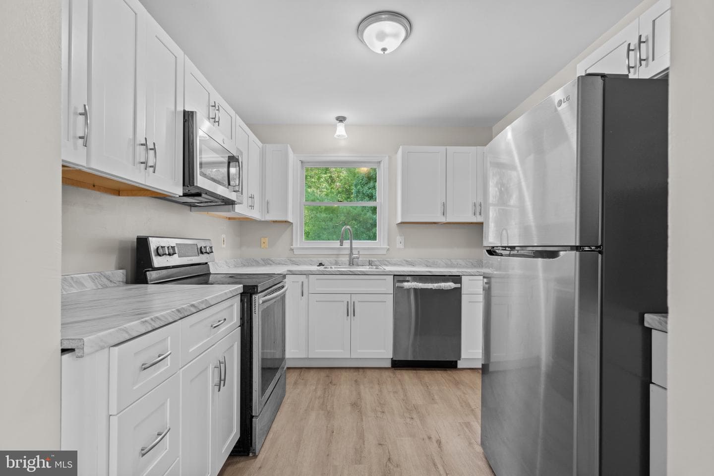 13014 Barreda Boulevard photo 24