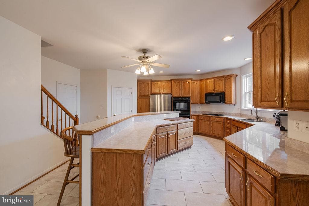 9165 Megatha Lane photo 41
