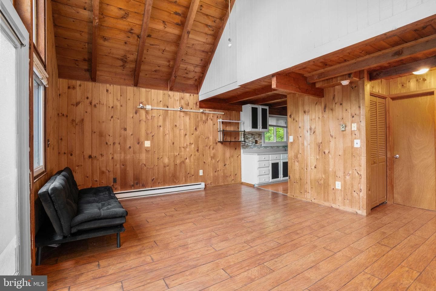 1120 Golden West Way photo 5