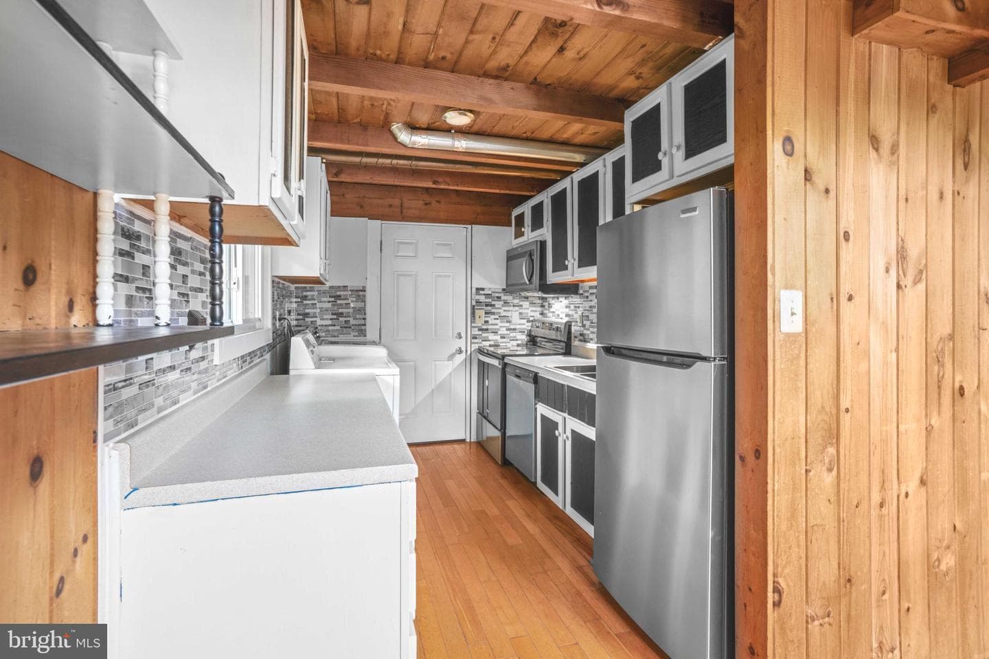 1120 Golden West Way photo 6