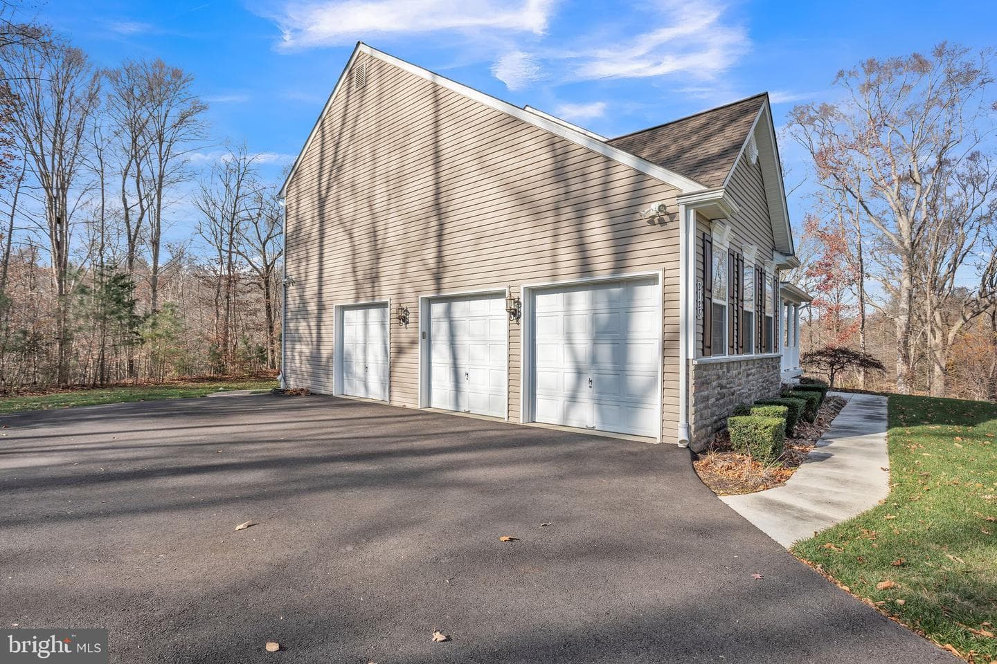 2128 Olympia Lane photo 5