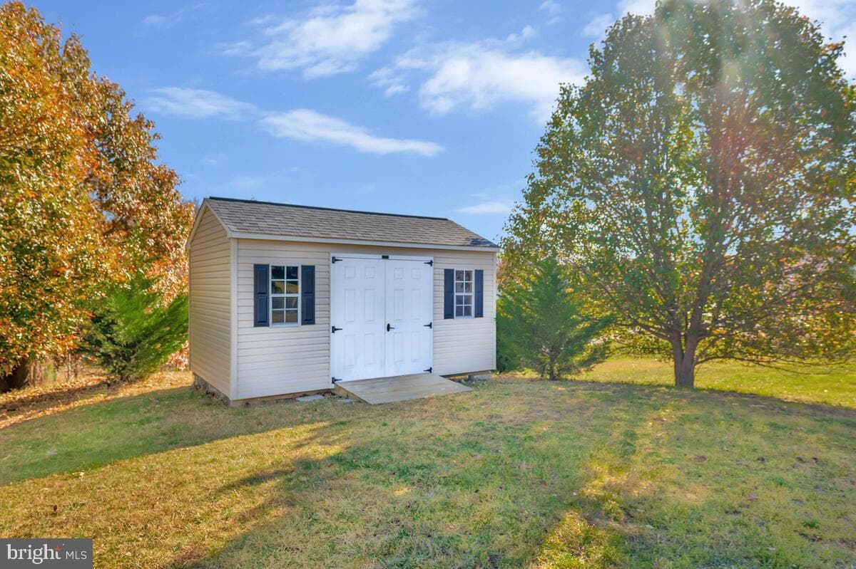 981 Falls Pointe Way photo 49