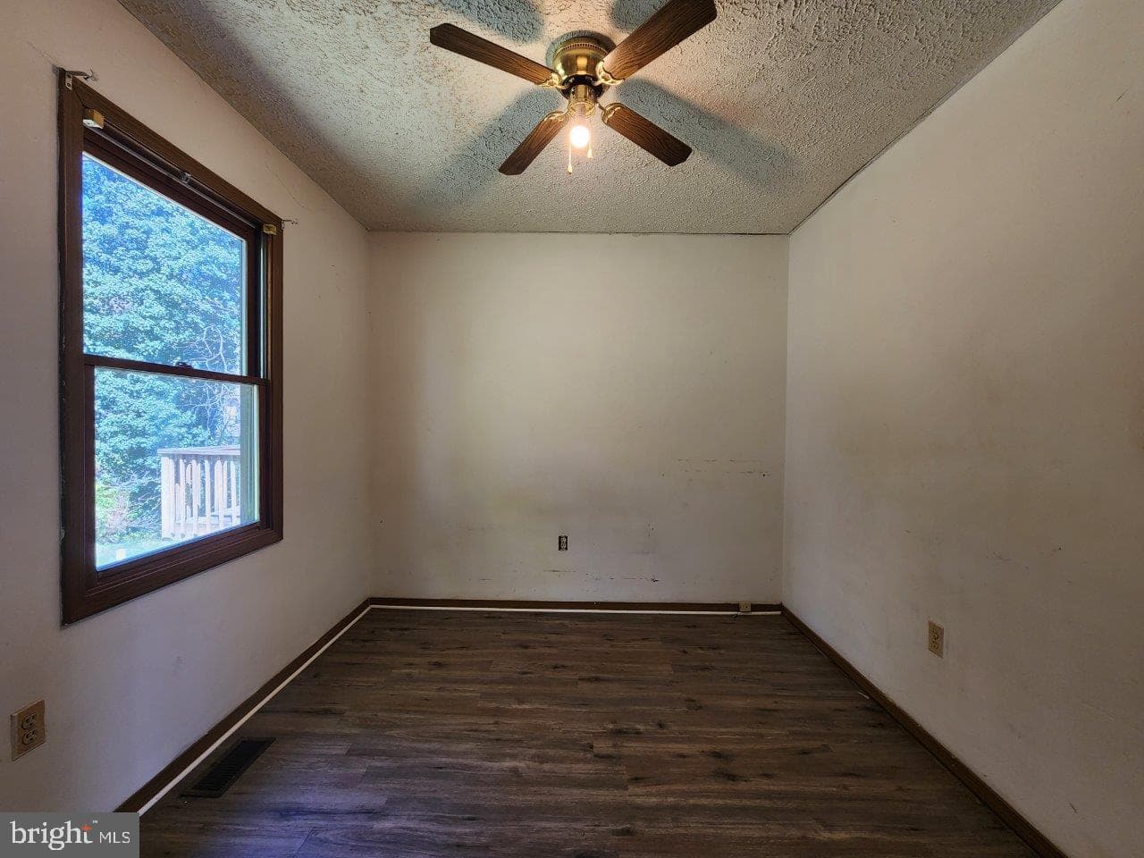 6212 8th Street photo 18