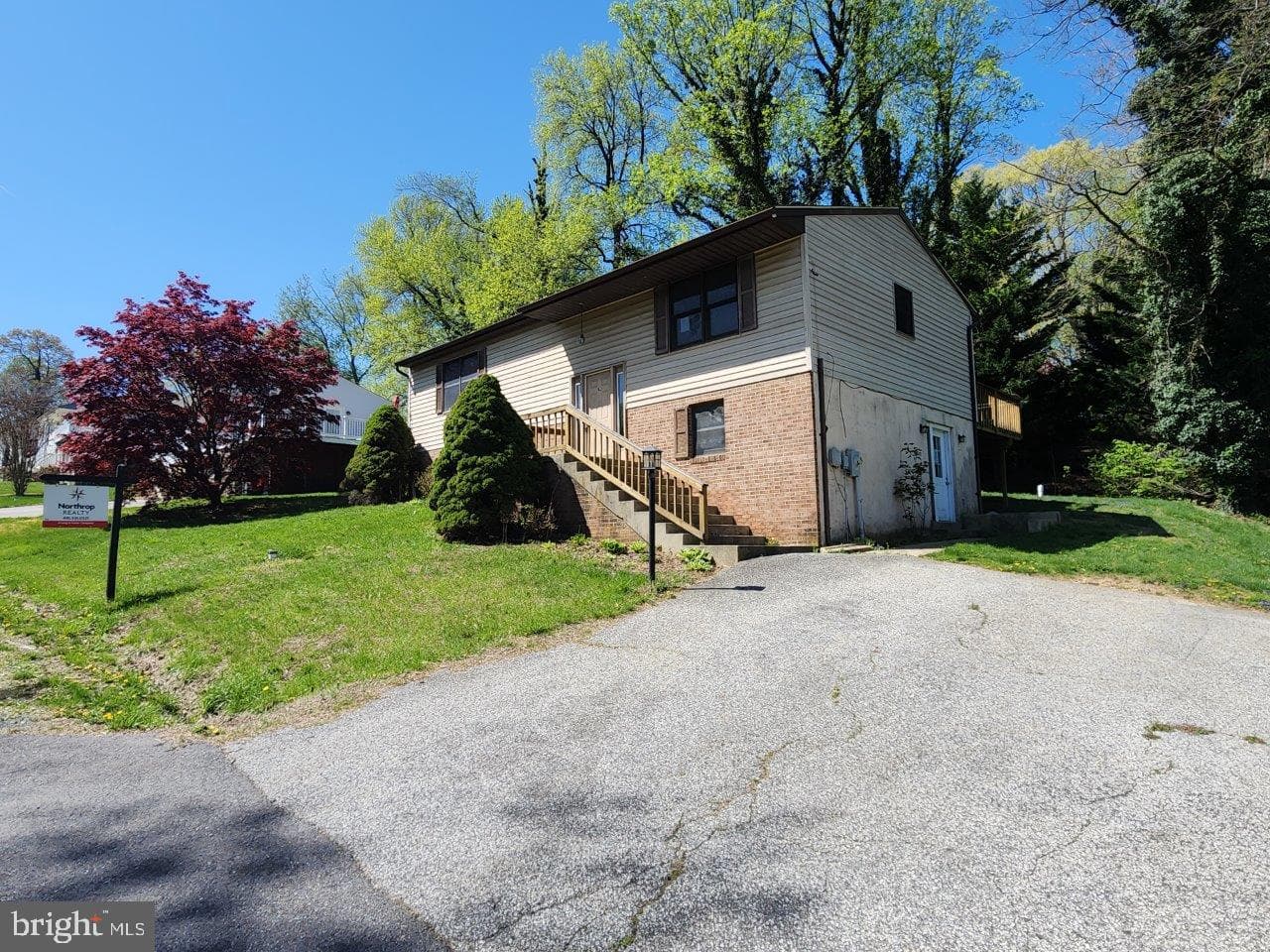 6212 8th Street photo 32