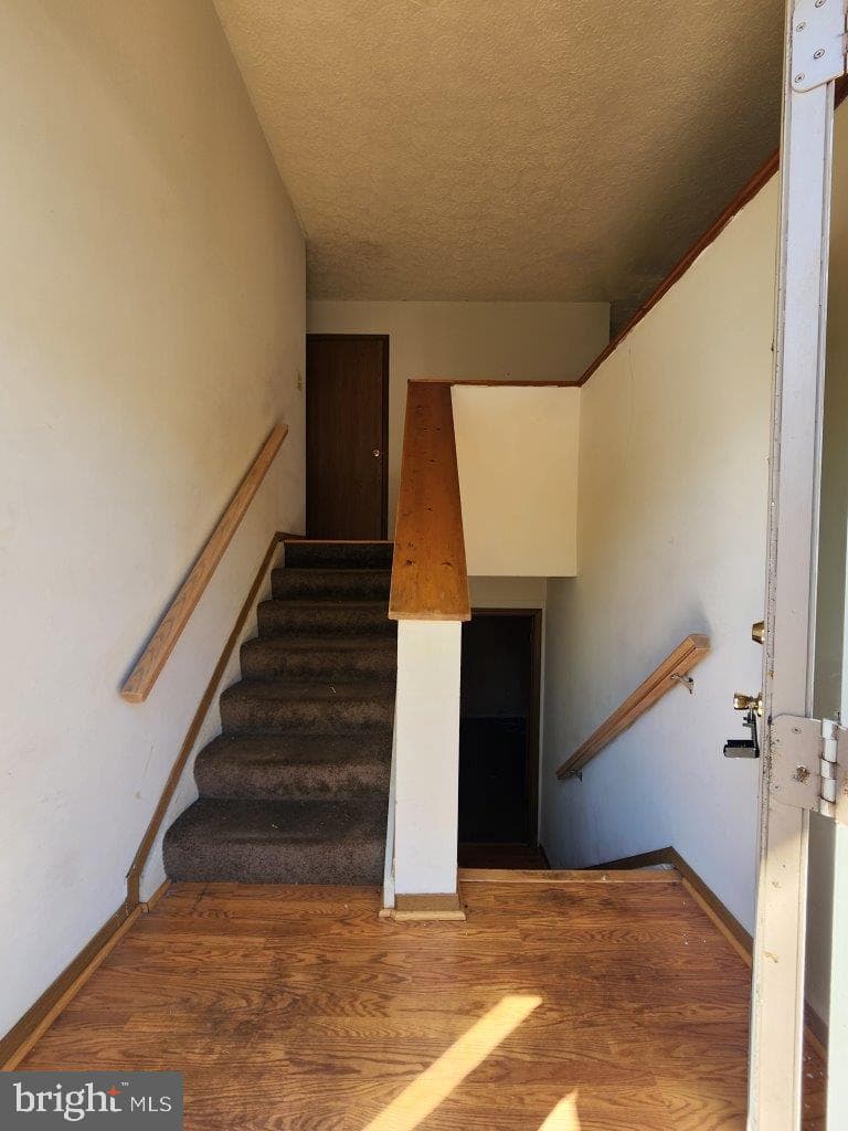 6212 8th Street photo 4