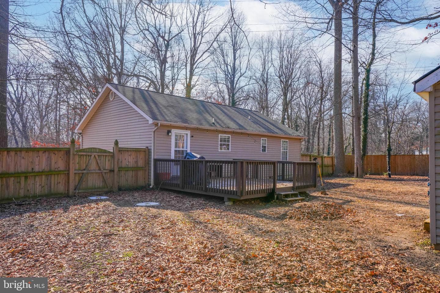 563 Maple Way photo 14