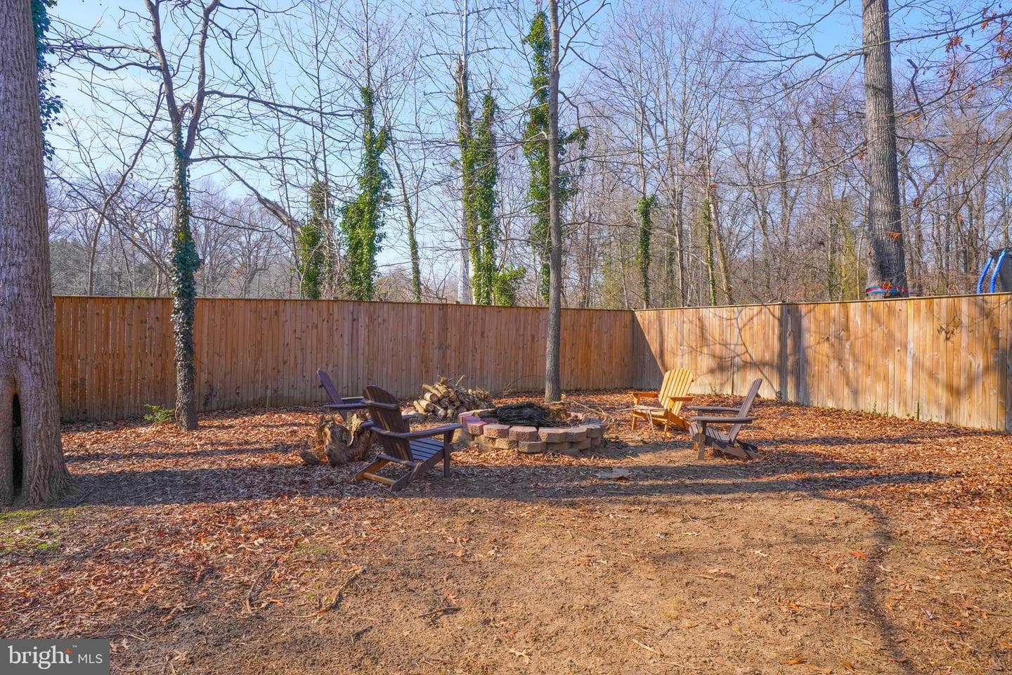563 Maple Way photo 15