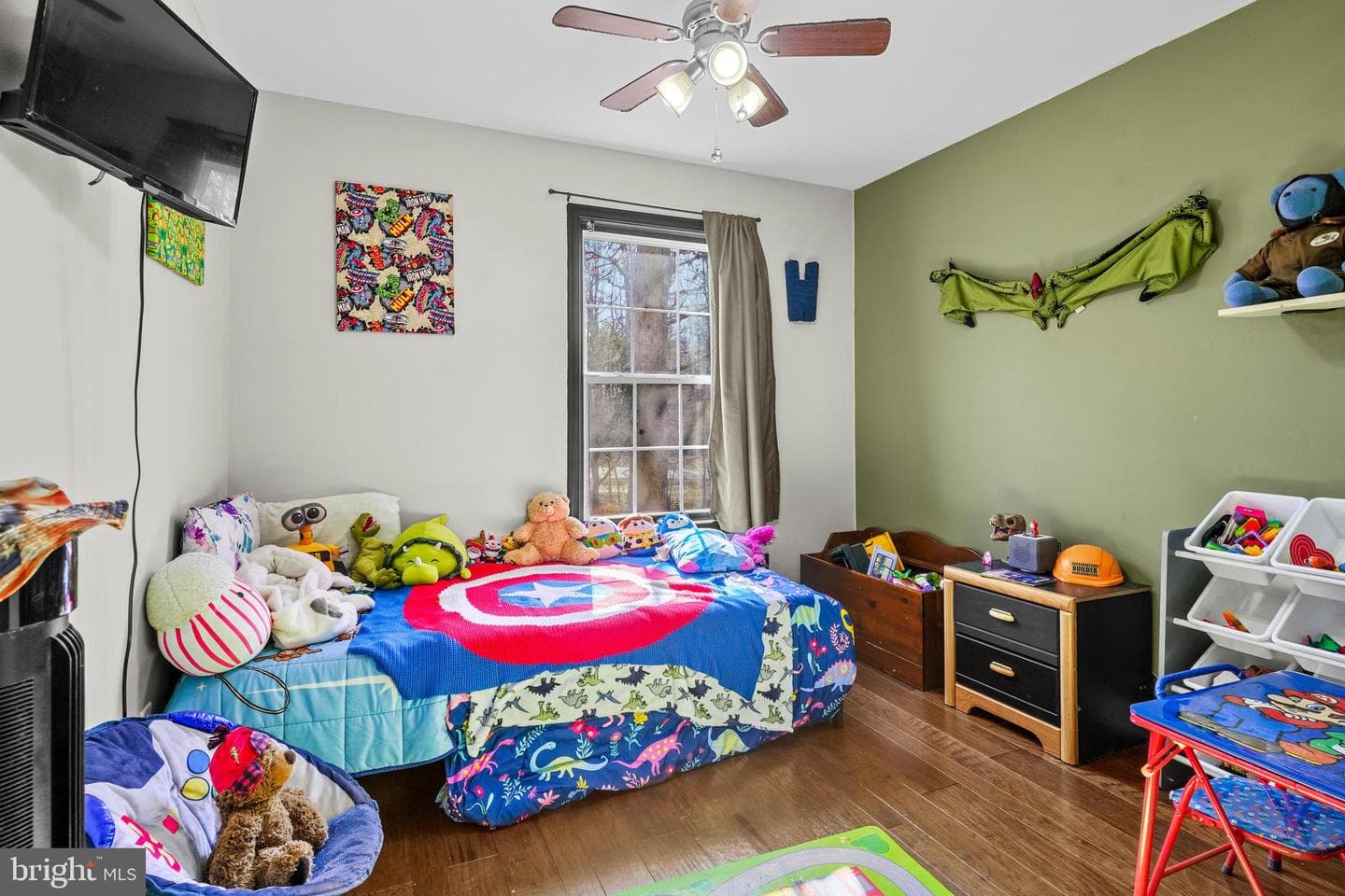 563 Maple Way photo 6