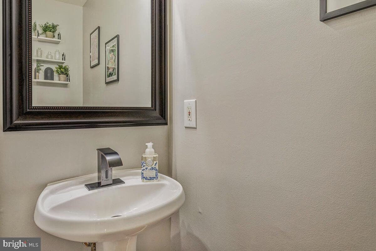1125 Reno Lane photo 13