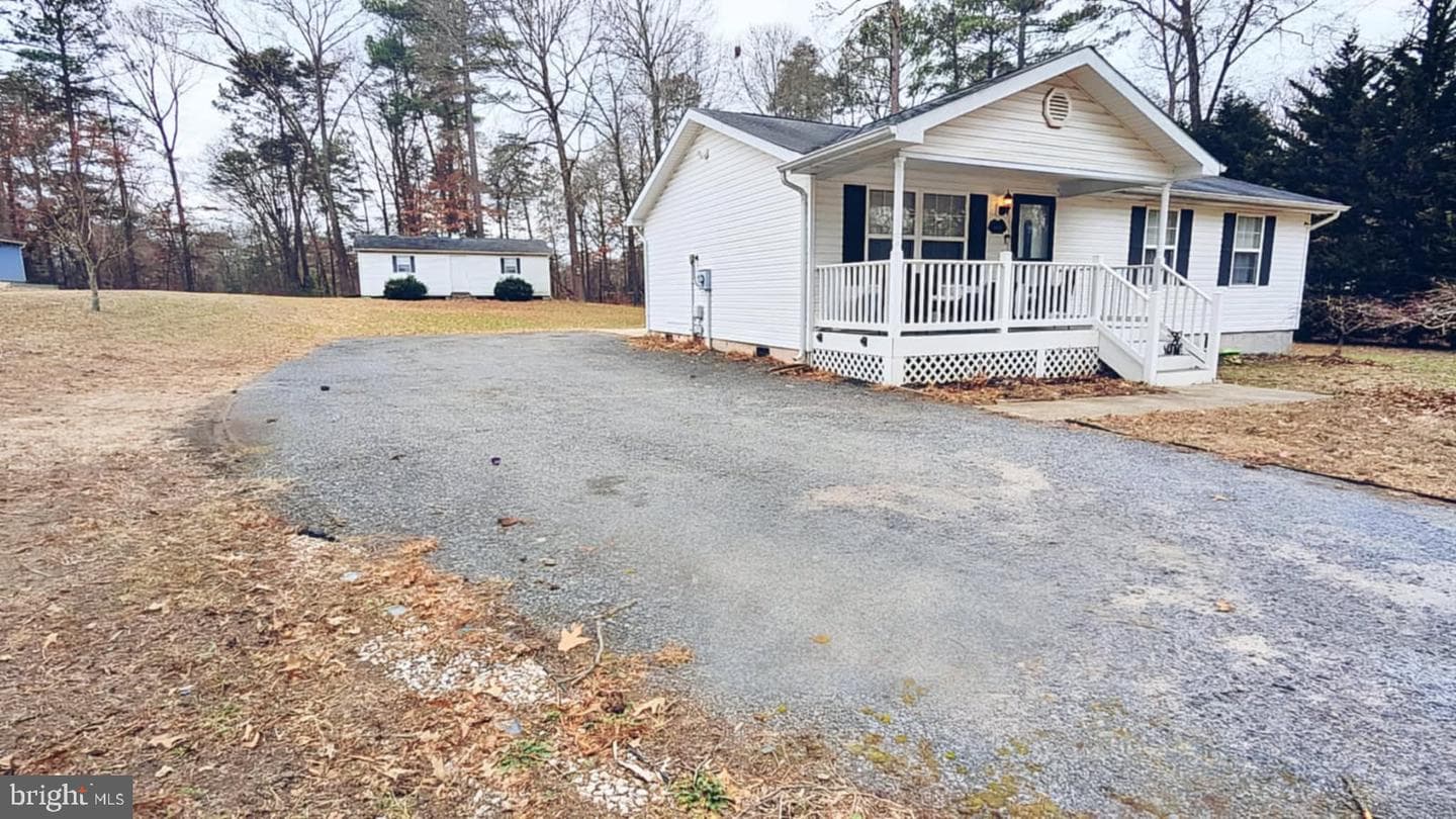 6689 Mackall photo 2