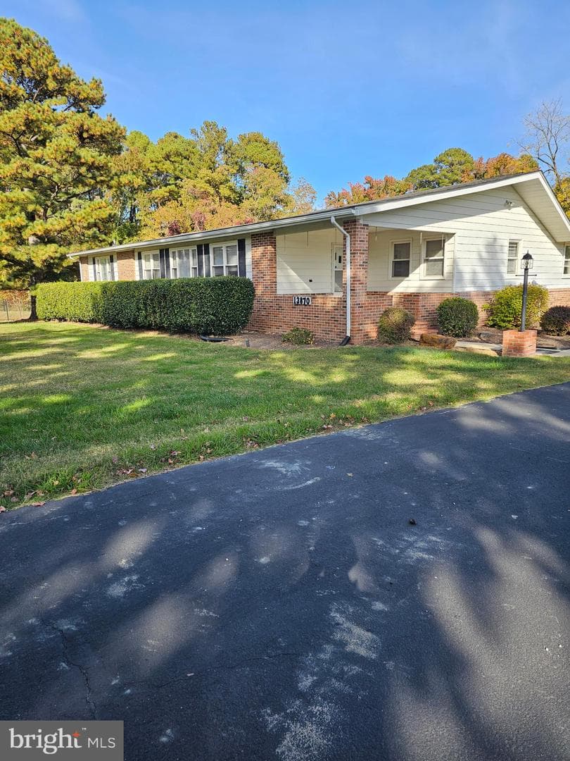 13870 Dowell Road photo 27
