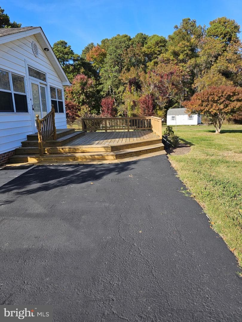13870 Dowell Road photo 5