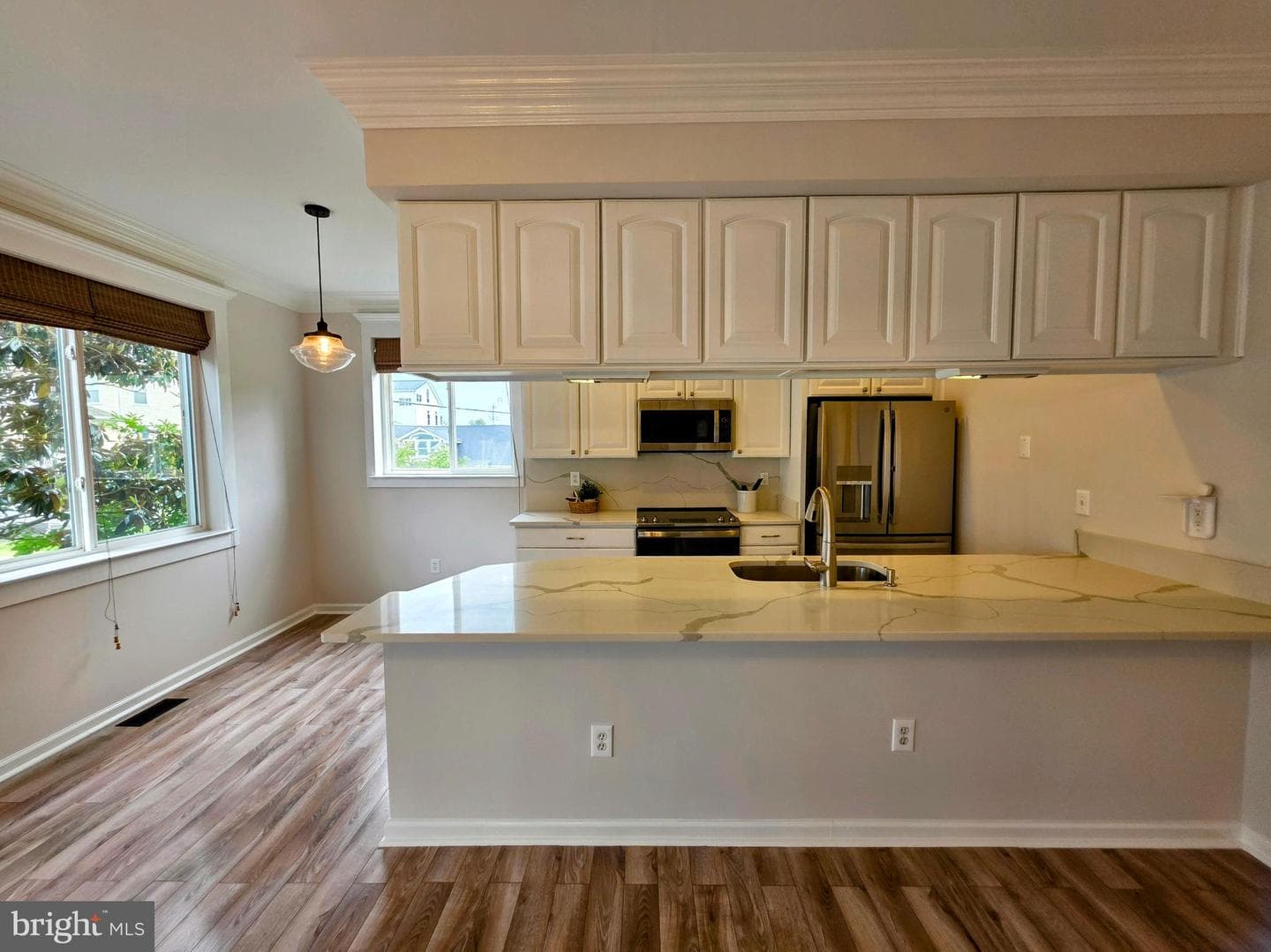 5128 Shore Drive photo 12