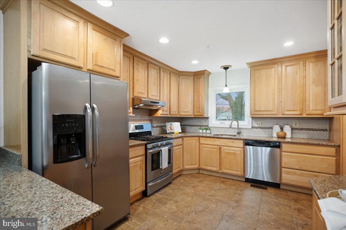 13301 Patuxent Avenue photo 11
