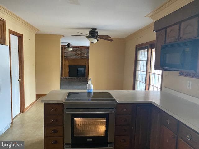 5715 Oakcrest photo 9