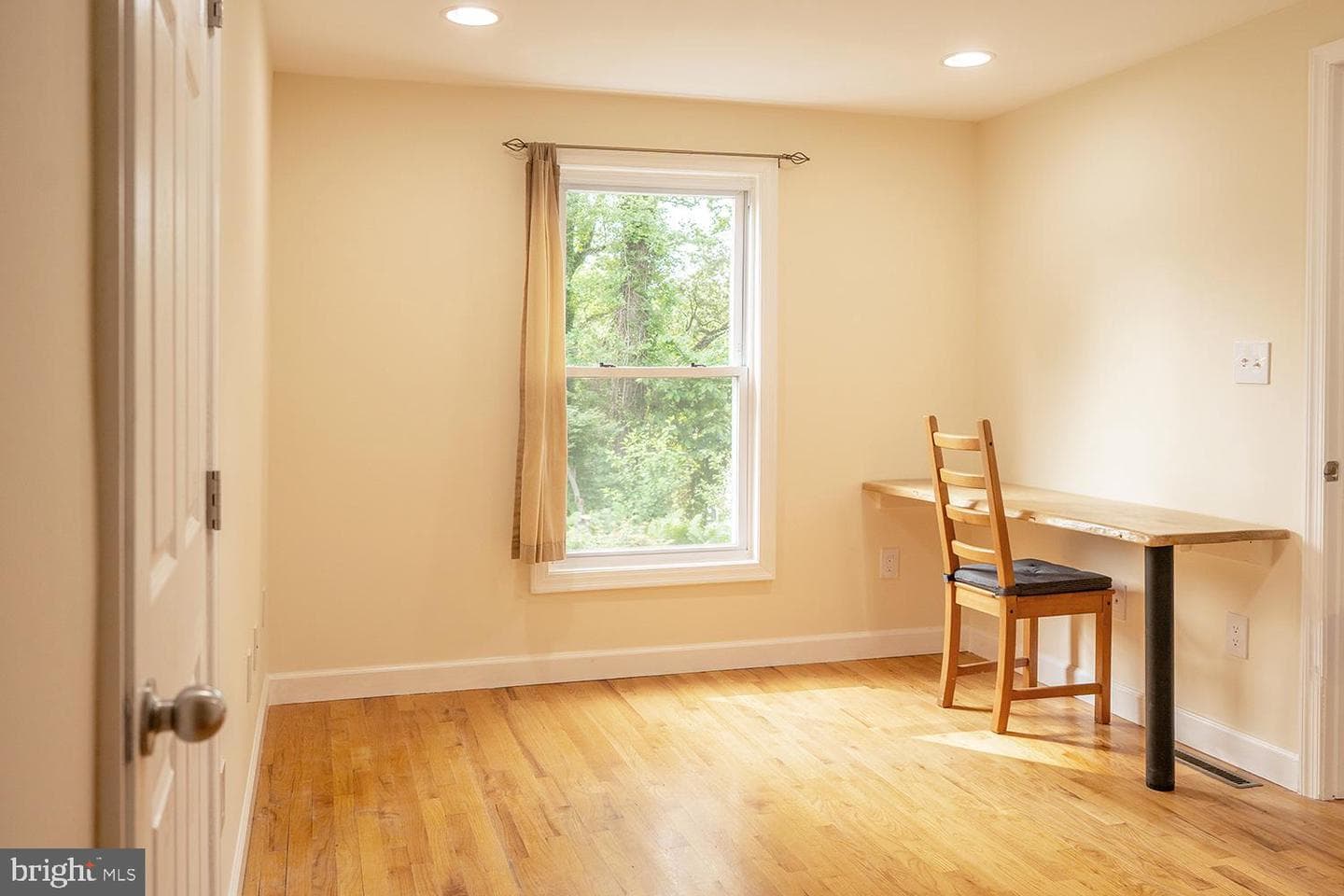 1611 Avenue B photo 27