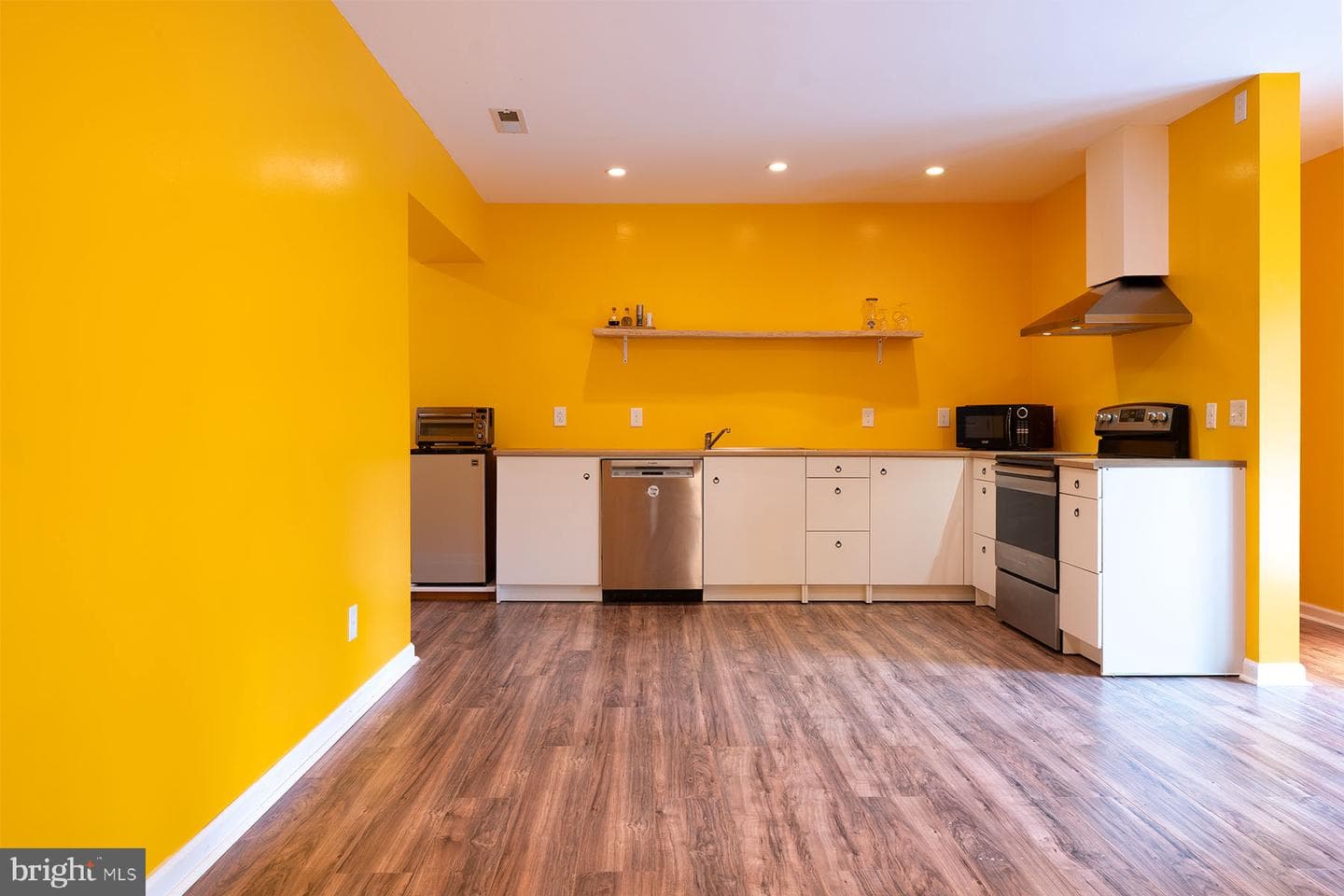1611 Avenue B photo 39