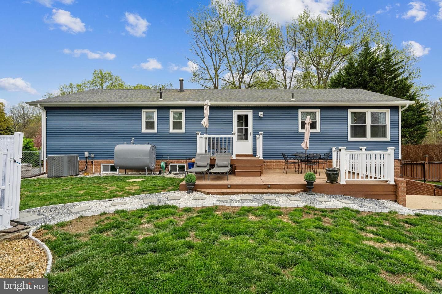 8822 Lafayette Drive photo 6