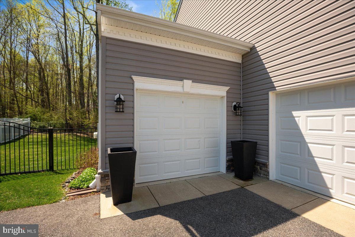 1230 Fairwood Drive photo 105